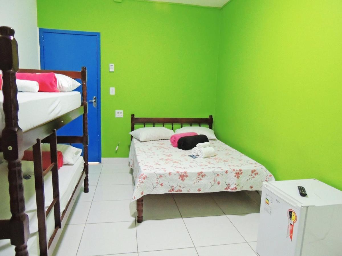 Cabanas Hostel & Suites Balneário Camboriú Exteriör bild
